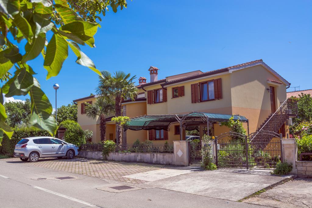 Apartments Masek Poreč Buitenkant foto